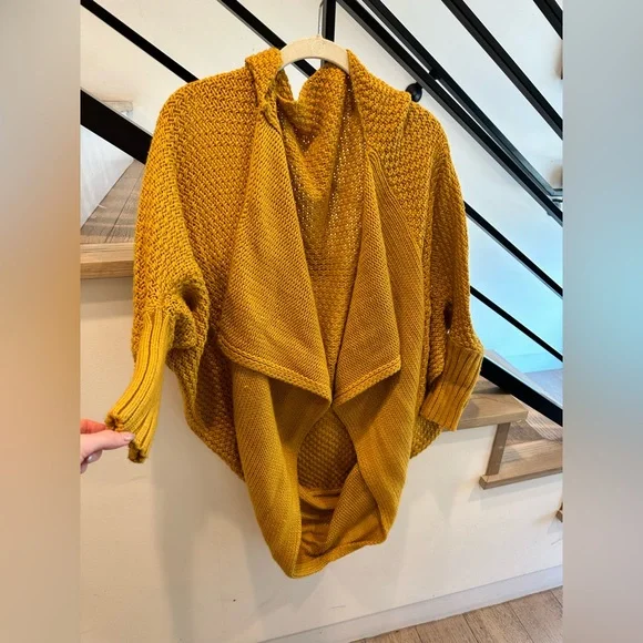 Slouchy Sweater - Picture 2 of 3